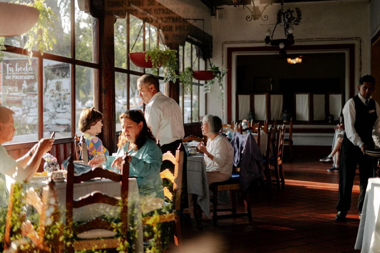 Best Western Plus Posada De Don Vasco Pátzcuaro Buitenkant foto Restaurant in San Cristóbal de Las Casas